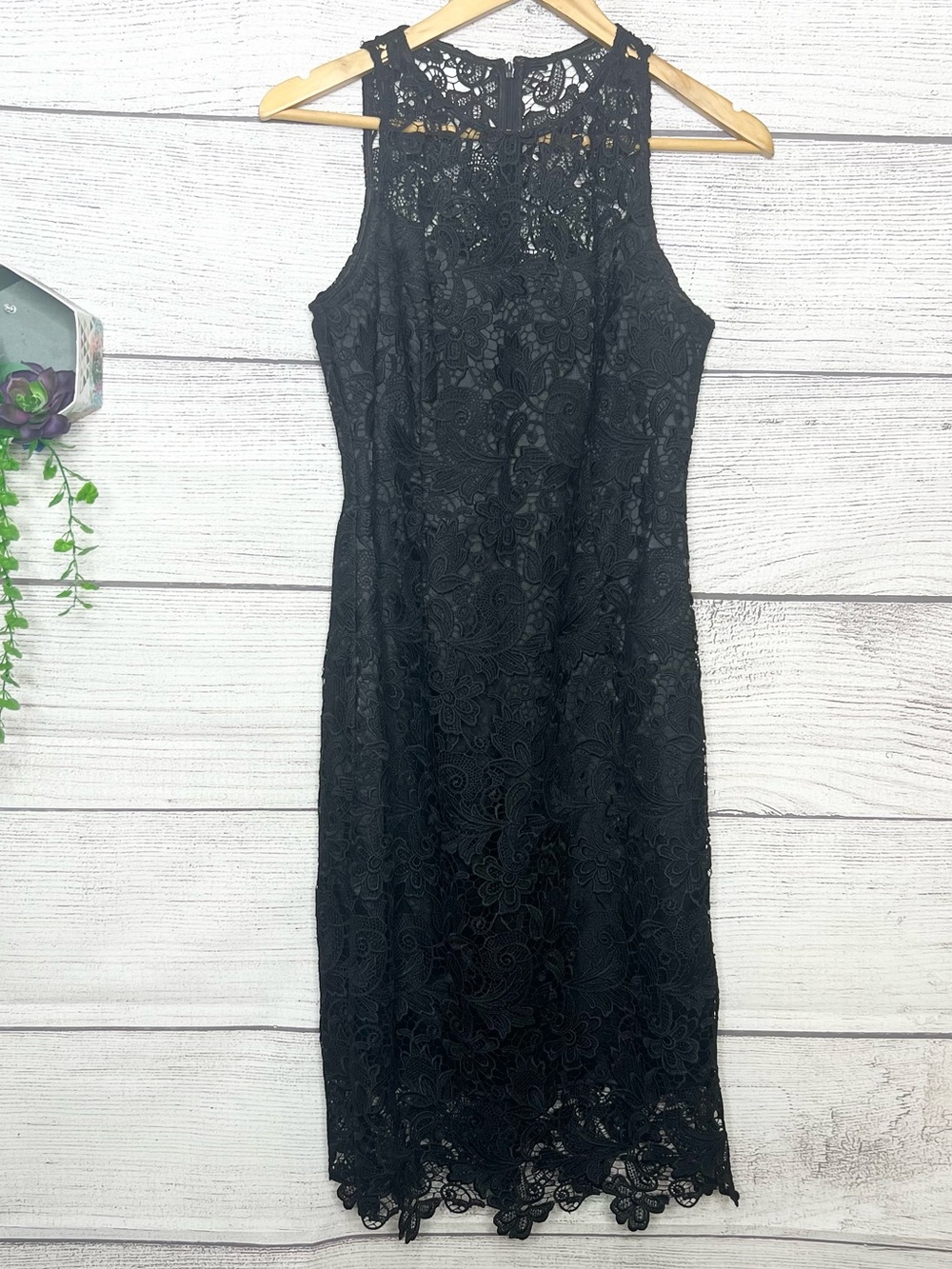 WHBM Black Lace Overlay Sleeveless Sheath Cocktail Midi Dress Size 4 Small